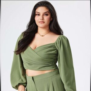 NWT Cider Green Shirred Long Sleeve Cropped Blouse  Size 3XL